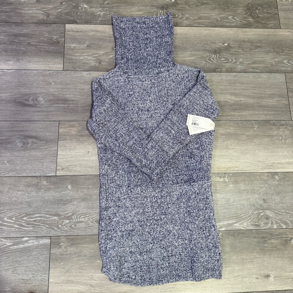 NWT Softies marshmallow slouch turtle neck lounger size L/XL navy